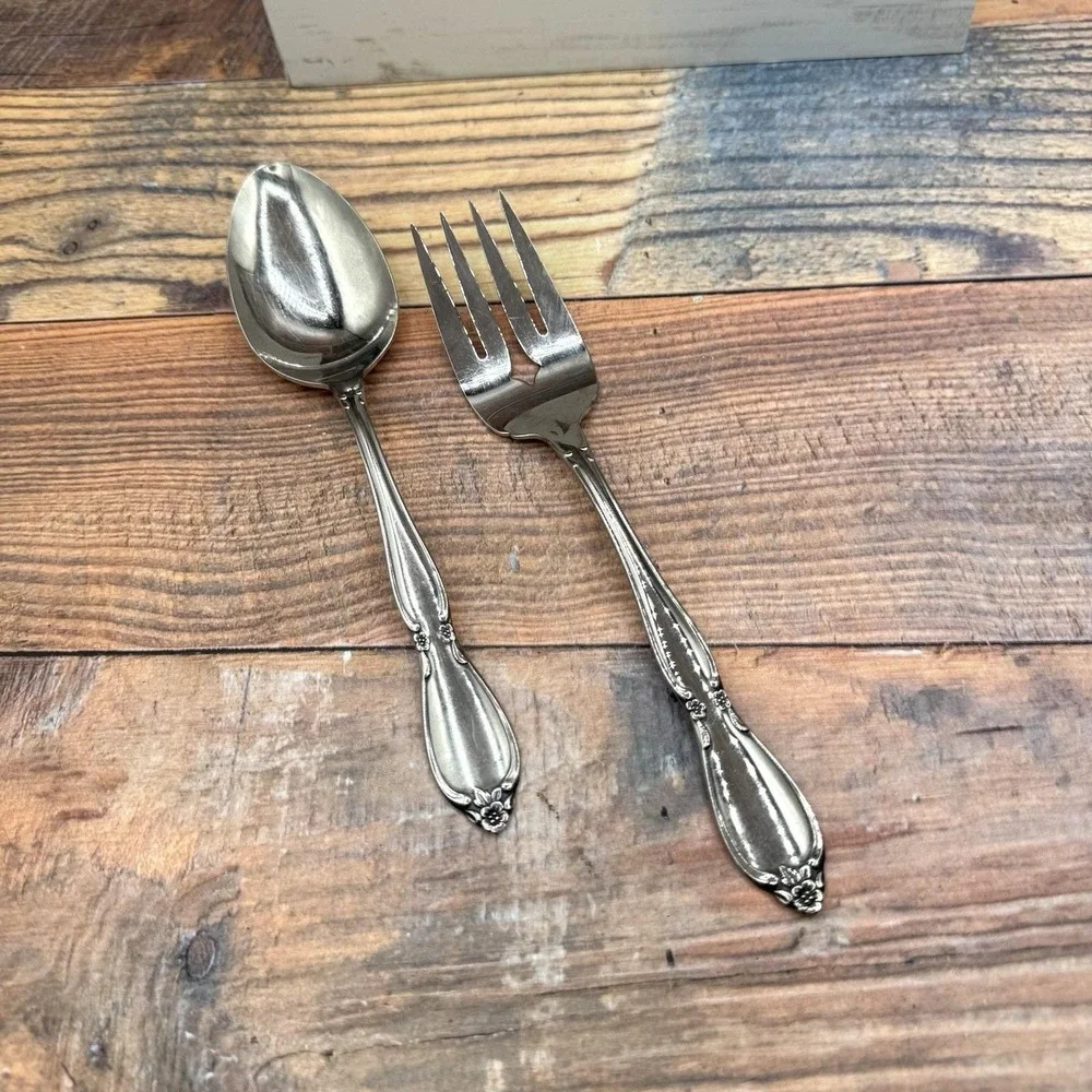 Oneida Community Stainless Betty Crocker CHATELAINE Serving Spoon‎ and Fork Set